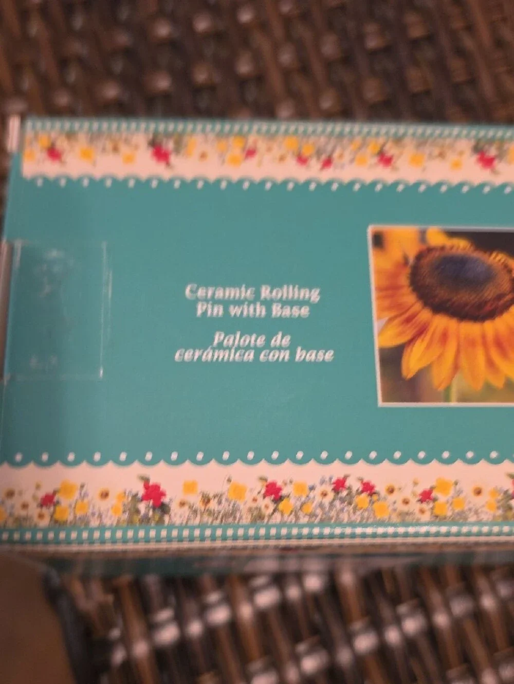 The Pioneer Woman floral rolling